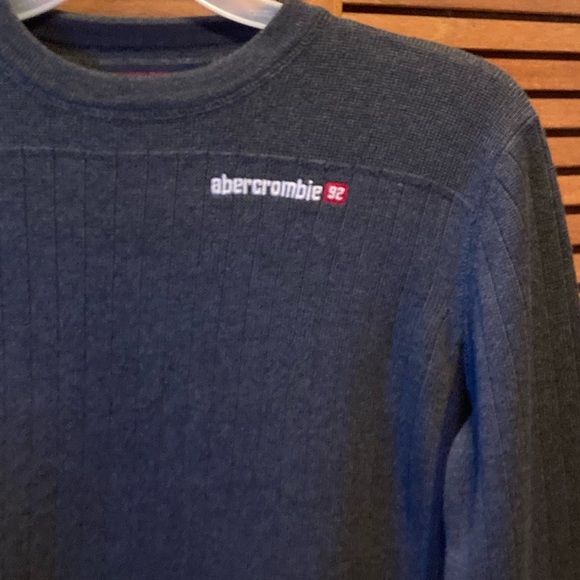 Abercrombie & Fitch Grey & Blue Crewneck Sweater - Picture 6 of 12